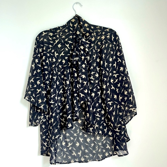 Cape shirt - Picture 1 of 3